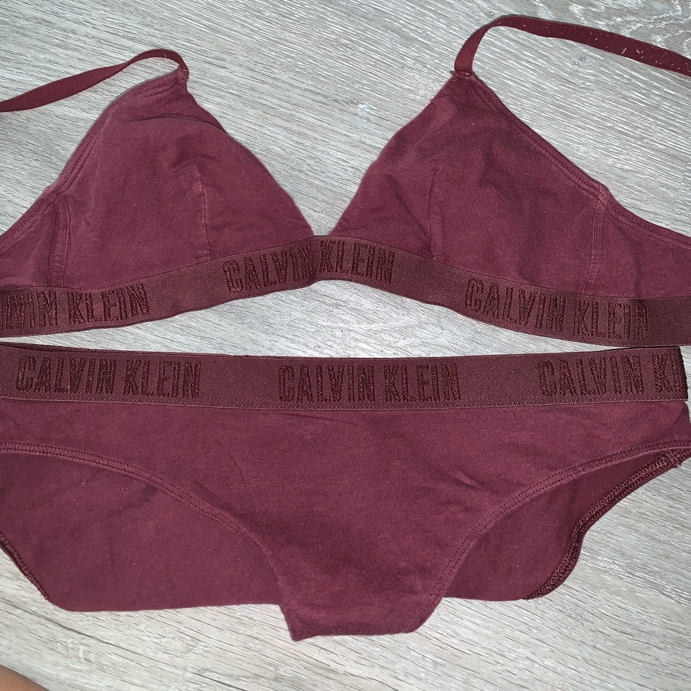 Calvin Klein triangle bra and panty set!!